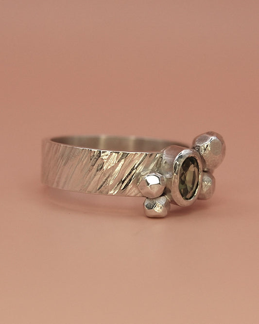 Facetdots ring - 925 Zilver met Peridoot