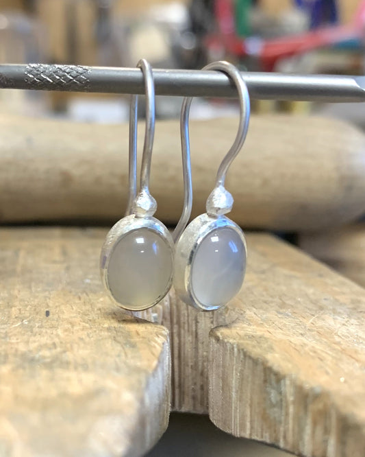 Facetdots oorbellen - 925 Zilver met Natuuragaat