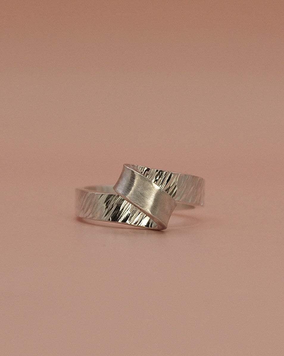 Florien Jewels Storm ring met draai van de wind in 925 zilver